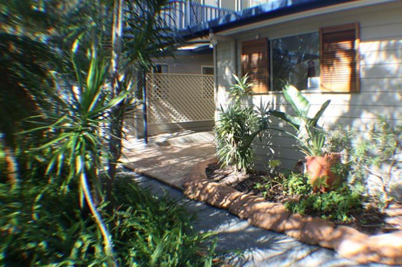 บัด อิน เซิร์ฟเฟอร์ แบ็คแพ็คเกอร์ส Hostel โกลด์โคสต์ ภายนอก รูปภาพ