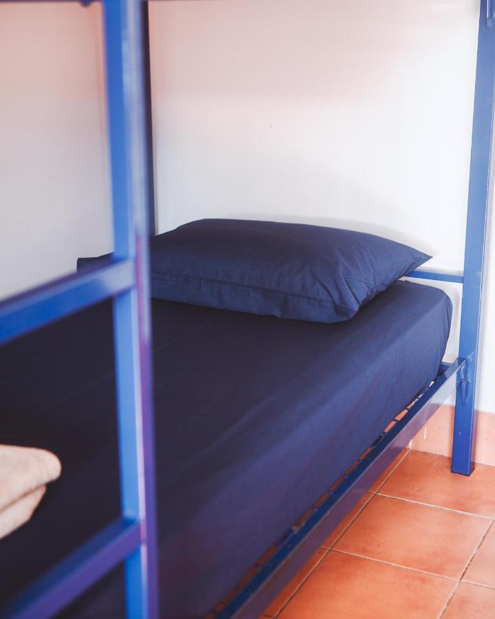 บัด อิน เซิร์ฟเฟอร์ แบ็คแพ็คเกอร์ส Hostel โกลด์โคสต์ ภายนอก รูปภาพ